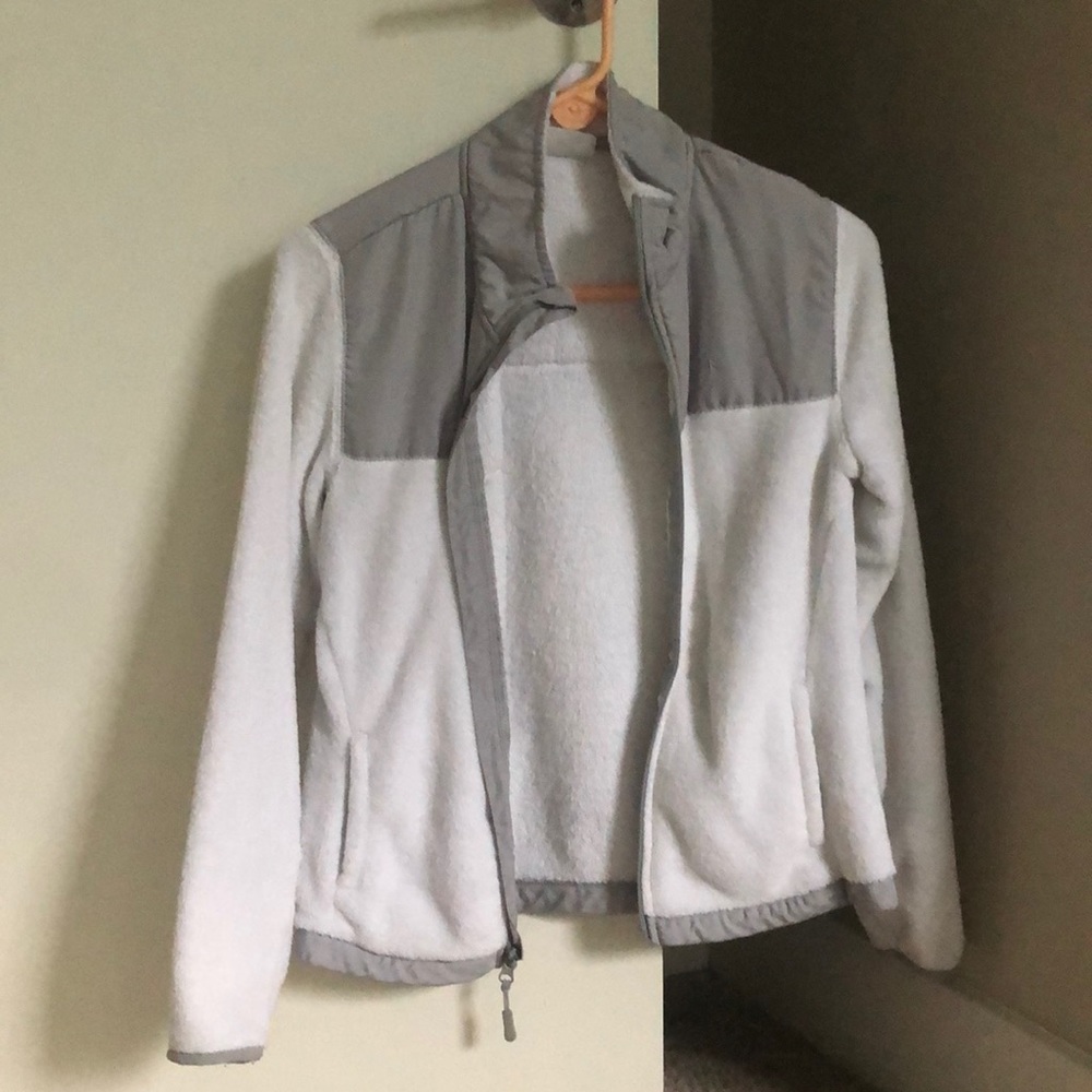 Danskin White Jacket Small